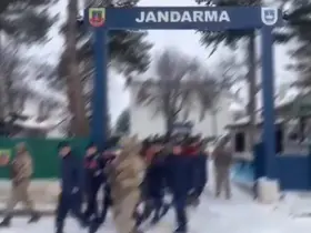 Kastamonu’da 9 farklı adrese uyuşturucu operasyonu: 8 gözaltı
