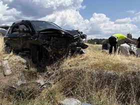 Kastamonu’da cip refüje çarptı: 5 yaralı
