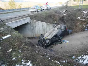 Kastamonu’da hafif ticari araç şarampole uçtu: 1 ölü
