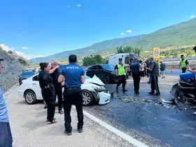 Kastamonu’da iki otomobil çarpıştı: 5 yaralı
