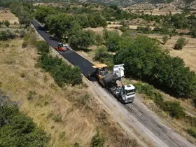 Kastamonu’da köy yolları sıcak asfaltla buluşturuluyor
