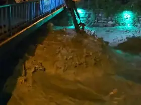 Kastamonu’da selin geliş anı cep telefonu kamerasına yansıdı
