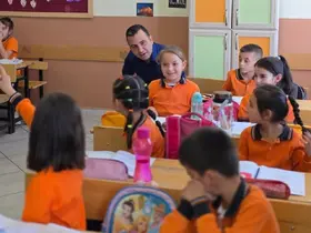 Kaymakam Algın’dan Yeşilova Köyü İlkokulu’na ziyaret
