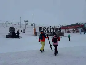 Kayseri güne beyaz örtüyle uyandı
