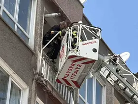 Kayseri’de 5 katlı binada yangın çıktı: 1’i bebek 5 kişi kurtarıldı
