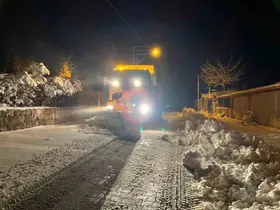 Kayseri’de kar yağışı ve tipi nedeniyle 128 yol ulaşıma kapalı
