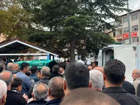 Kazada hayatını kaybeden 2 kişi son yolculuğuna uğurlandı
