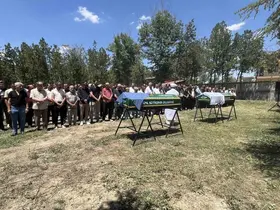 Kazada hayatını kaybeden anne ve kızı son yolculuğuna uğurlandı