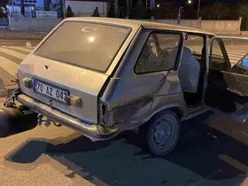 Kazada LPG tankı yerinden çıkan otomobilde gaz kaçağı paniği
