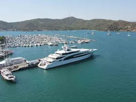 Kazak iş adamının mega yatı Fethiye’de
