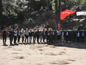Kazdağları’nda kardeşlik halayı
