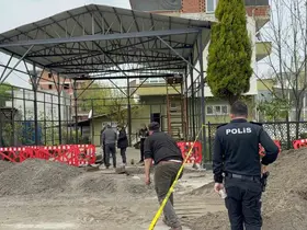 "Kazığımı niye aldın" kavgası: 1’i ağır 4 yaralı
