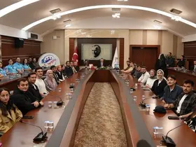 KBÜ Rektörü Prof. Dr. Kırışık, TEKNOFEST şampiyonlarını ödüllendirdi
