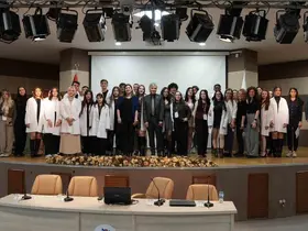 KBÜ’de kimya öğrencileri için önlük giyme töreni düzenlendi
