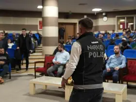 KBÜ’de madde bağımlılığına karşı Narkorehber Gençlik Eğitimi verildi
