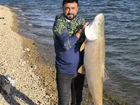 Keban Baraj Gölü’nde 30 kiloluk dev turna balığı
