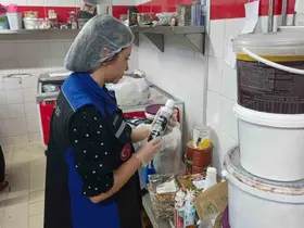 Kemer’de zabıta ekiplerinden bayram öncesi denetim
