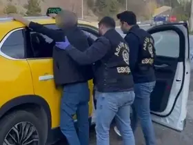 Kendilerini polis ve savcı olarak tanıtarak 558 bin liralık dolandırıcılık yapan şüpheliler yakalandı
