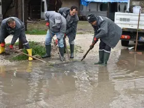 Kepez Belediyesi sağanak yağışlara karşı seferber oldu

