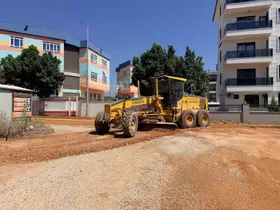 Kepez’den Demirel Mahallesi’nde  5 bin 170 metrelik sathi asfalt çalışması
