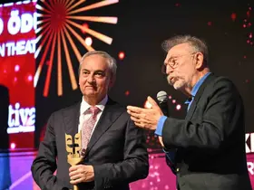 Kepez’in Uluslararası Akdeniz Tiyatro Ödülleri ilk kez sahiplerini buldu
