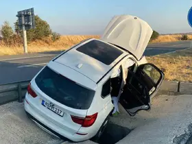 Keşan’da su kanalına düşen otomobilde 4 kişi yaralandı
