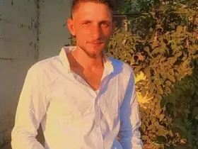 Kestiği ağacın altında kalan genç hayatını kaybetti
