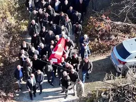 Kıbrıs Gazisi Karabey Eroğlu, son yolculuğuna uğurlandı
