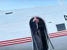 Kıbrıs Gazisi, yıllar önce görev yaptığı ve ’sevgilim’ dediği efsane uçakla yeniden buluştu
