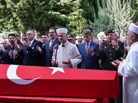 Kıbrıs gazisine son görev
