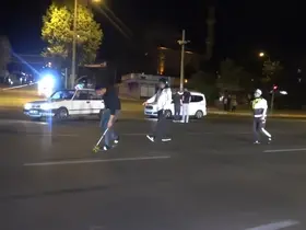 Kilis’te feci kaza: Tır ile çarpışan motosikletteki 2 kişi ağır yaralandı
