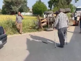 Kırıkhan’da devrilen traktör sürücüsü yaralandı
