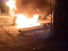 Kırıkkale’de park halindeki otomobil alev topuna döndü
