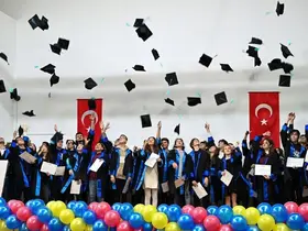 Kırklareli’nde geleceğin teknoloji yıldızları mezun oldu
