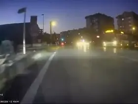Kırmızı ışıkta geçen otobüs şoförü: "Ne olacak cezamızı çekeriz"
