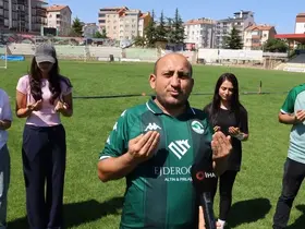 Kırşehir FK amigosundan takım için dua: "Yediğimiz goller ofsayt olsun"
