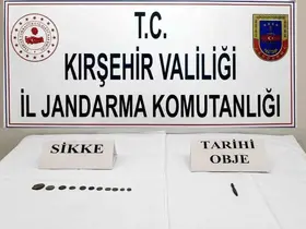 Kırşehir’de tarihi eser operasyonu: Sikke ve objeler ele geçirildi
