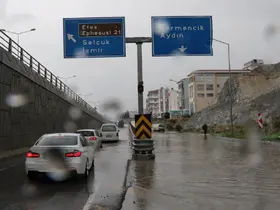 Kıyı Ege’ye kuvvetli sağanak yağış uyarısı

