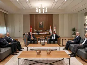KKTC Cumhurbaşkanı Erhürman, TDT Aksakallar Konseyi Başkanı Binali Yıldırım ile görüştü
