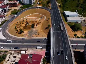 Kocaeli’de 6 ayda tamamlanan köprülü kavşakta ilk sürüş TOGG ile yapıldı
