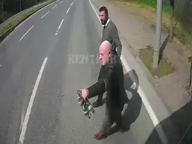 Kocaeli’nde otobüs şoförünün örnek davranışı kamerada
