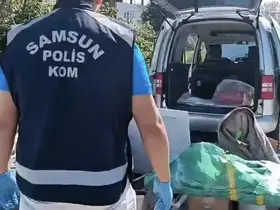 Koliden ve halıdan silah çıktı: Araçta şaşırtan gizleme yöntemi
