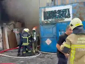Koltuk imalathanesinde korkutan yangın
