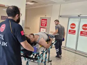 Kontrolden çıkan otomobil istinat duvarına çarptı: 1 yaralı
