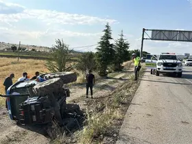 Kontrolden çıkan traktör şarampole devrildi: 1 yaralı
