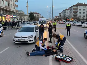 Konya’da otomobil yaya kadına çarptı