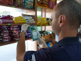 Konyaaltı Belediyesi okul kantinlerini denetliyor
