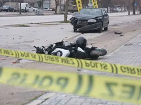 Konya’da bayram günü yaşanan kazada ağır yaralanan motosikletli genç kurtarılamadı