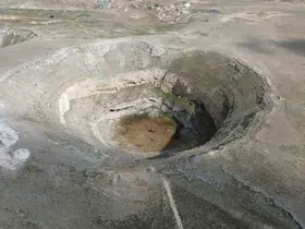 Konya’da kuraklığın simgelerinden Çıralı Obruk Gölü son yağışlara rağmen su tutmadı
