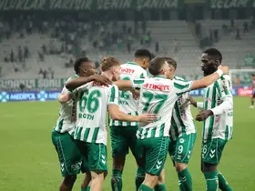 Konyaspor, Başakşehir karşısında galibiyet peşinde